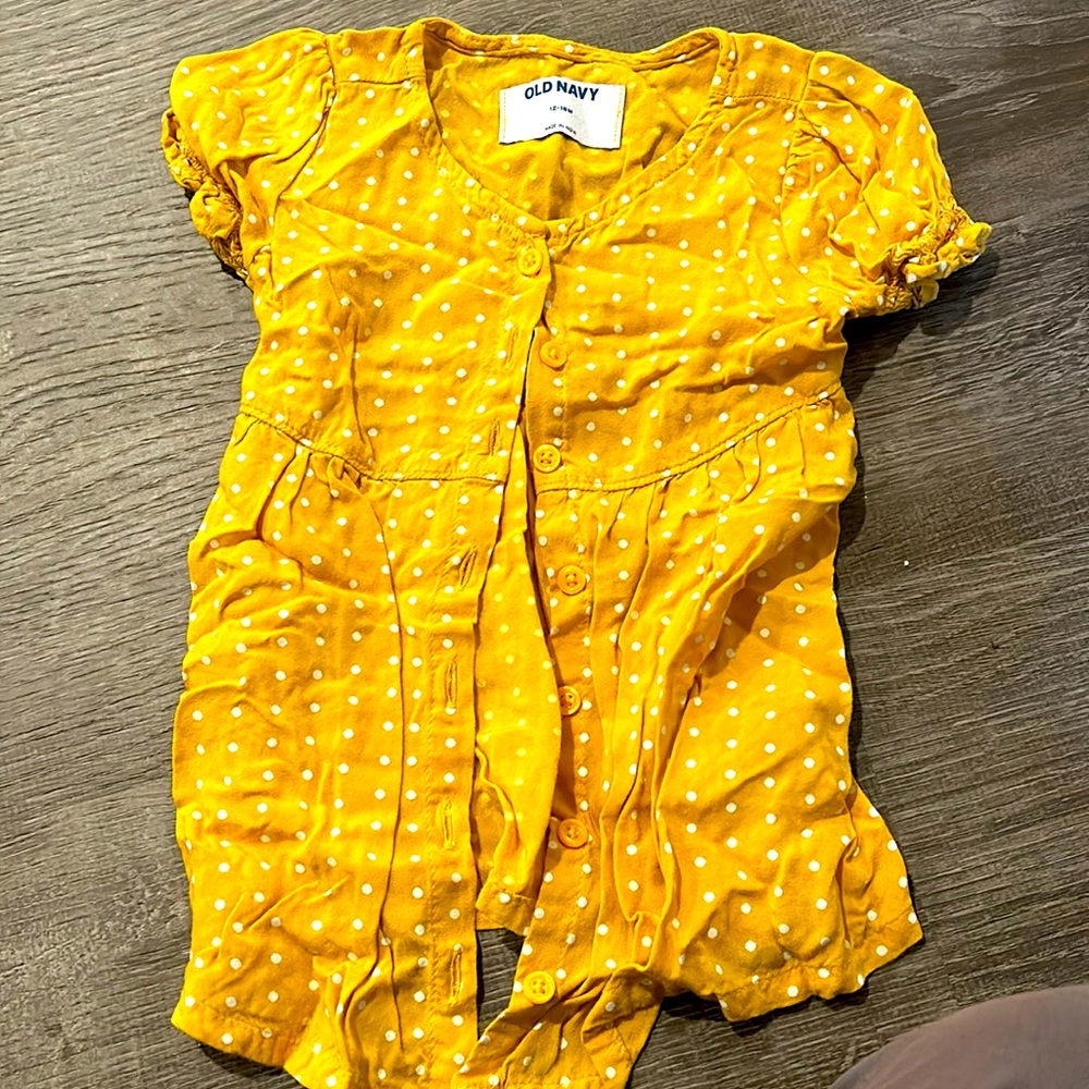 Old Navy 12-18 month yellow polka dot dress- like new!